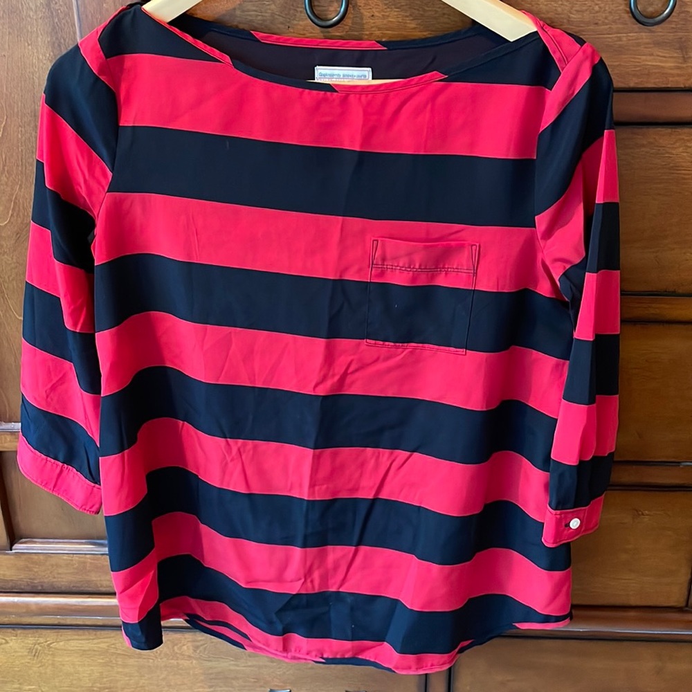 Gap maternity red and black striped top XS